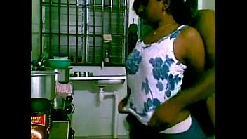 तेलुगू आंटी के साथ जबरदस्त सेक्स का मजा