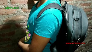 भारतीय टीचर द्वारा किशोरी छात्रा का धीरे-धीरे यौन शोषण