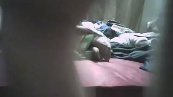 गर्म देशी नौकरानी का सेक्सी अंदाज