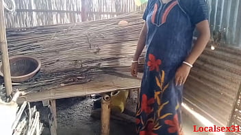 गाँव की गलियों में बंगाली जोड़े का जंगली सेक्स वीडियो