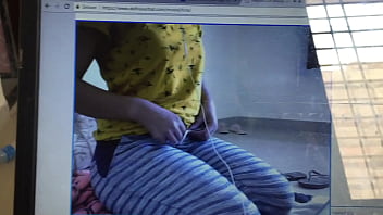 गर्म मालिश करती हुई भाभी