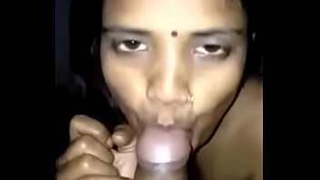 नवविवाहित देसी जोड़े का रात भर का जोशीला संभोग
