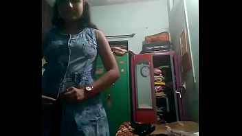 तमिल अभिनेत्री का बॉयफ्रेंड के साथ जंगली सेक्स पार्ट 2