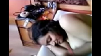 बंगाली प्रेमियों का जोशीला संग्रह