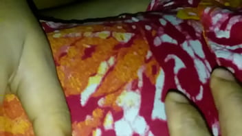 बंगाली मादा के भरपूर उभार
